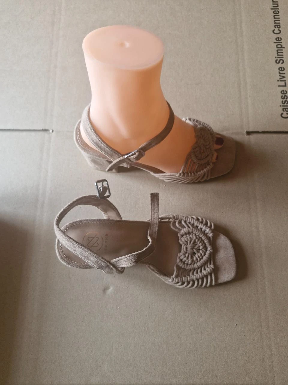 women's heeled sandals - Size 36 – photo 3